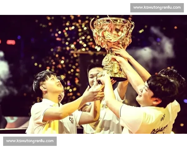 心怀荣耀，剑指苍穹，冠军杯的英雄气概！