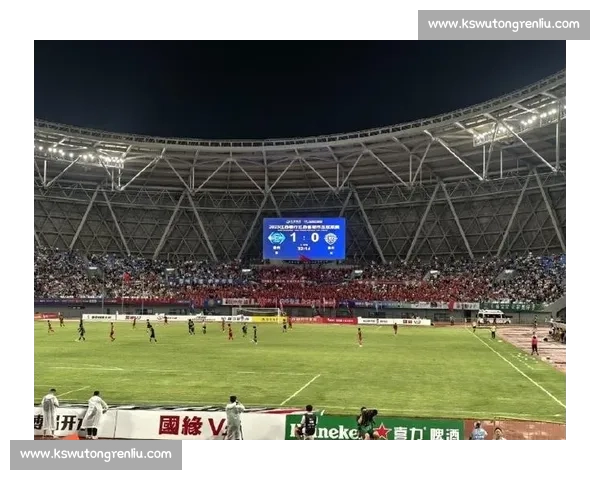 足球与城市的羁绊！苏超年度盘点，一座城与一支队的深刻联结