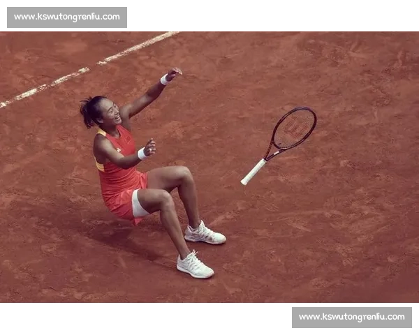 泪水与汗水交织，百闻牌职业联赛选手们的赛场写真